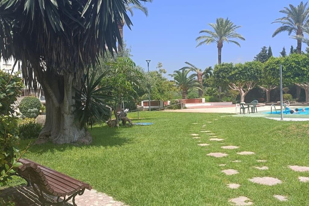 Apartamento 1ª Linea De Playa Alicante Bagian luar foto